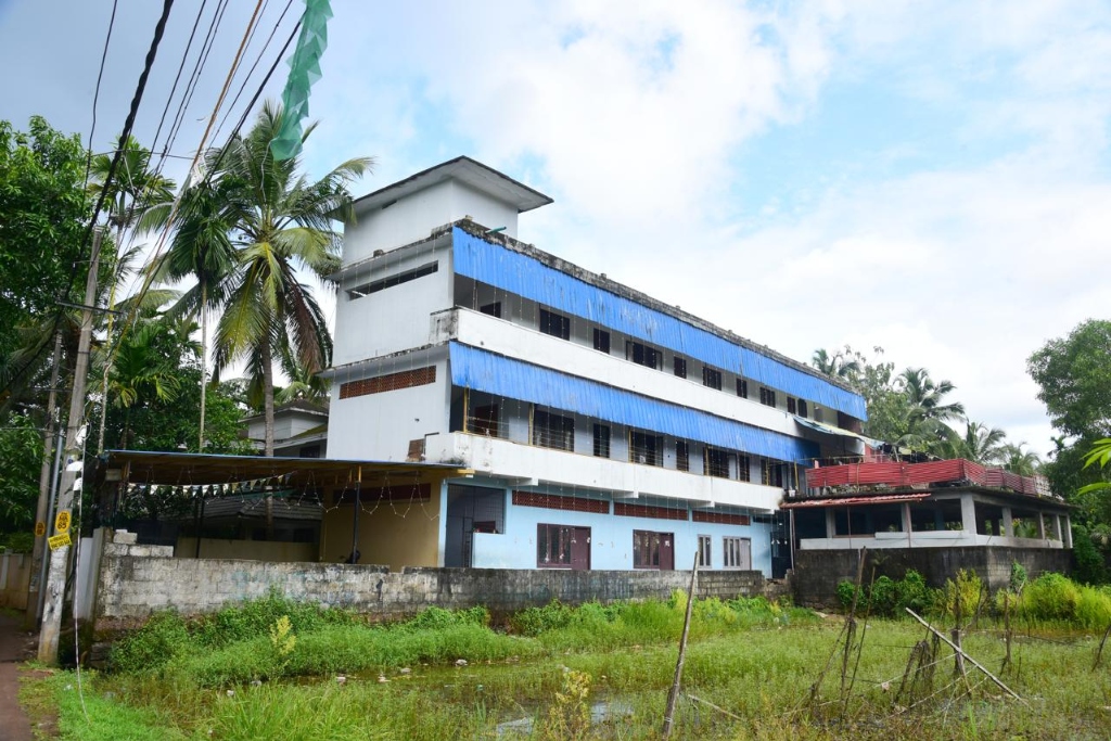 Traditional Islamic study hall